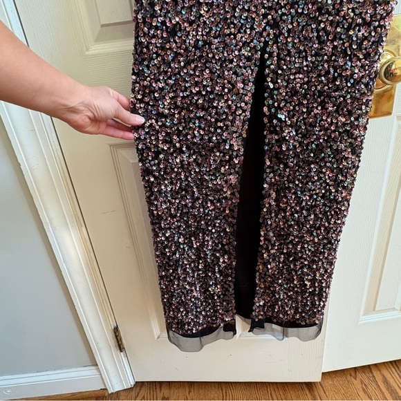 NWT Adrianna Papell Black sequin beaded halter blouson gown size 10. - Picture 6 of 8